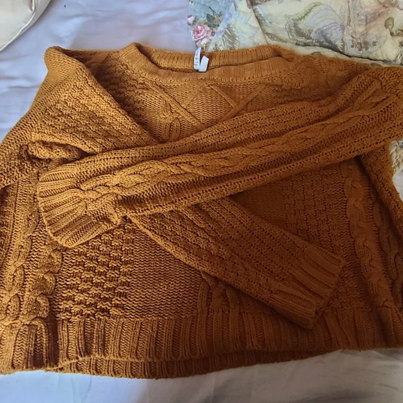 Harvest Gold Mudd Sweater - Picture 1 of 3
